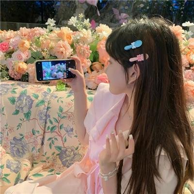 吸血美女海报