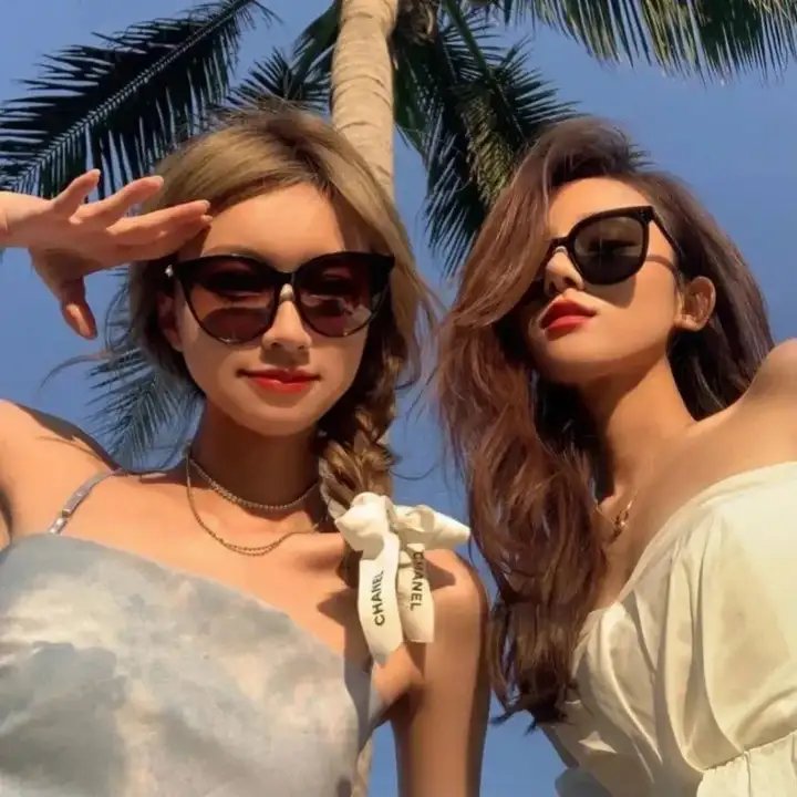 二号交通站海报